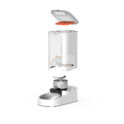 PETKIT Fresh Element SOLO New-White (P570a) è una ciotola automatica per animali domestici di colore bianco, ideale per l’alimentazione programmata di cani e gatti.