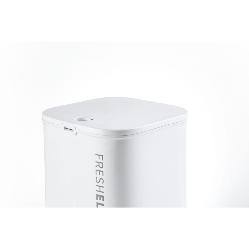 PETKIT Fresh Element SOLO New-White (P570a) è una ciotola automatica per animali domestici di colore bianco, ideale per l’alimentazione programmata di cani e gatti.