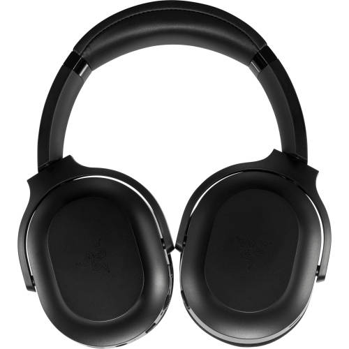 Razer Barracuda, cuffie wireless gaming con connettività dual-mode 2,4 GHz e Bluetooth 5.2 per audio ad alta fedeltà e cancellazione attiva del rumore.
