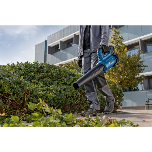 Bosch GBL 18V-750, soffiatore a batteria professionale senza fili per giardino, utensile solo compatibile con sistema Bosch 18V.