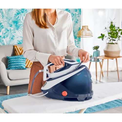 Tefal GV 9221 è un prodotto della linea Tefal di cui al momento non sono disponibili specifiche tecniche dettagliate nella scheda ufficiale.