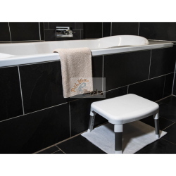 Weinberger Gratia gradino per doccia e vasca da bagno, accessorio bagno che facilita l'ingresso e l'uscita in sicurezza.