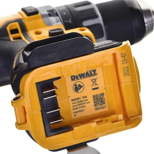 DeWalt DCD791D2-QW trapano avvitatore 18V 2x2Ah Li-Ion TSTAK