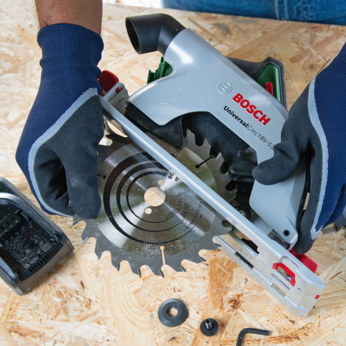 Bosch UniversalCirc 18V-53 sega circolare 18V cordless solo corpo