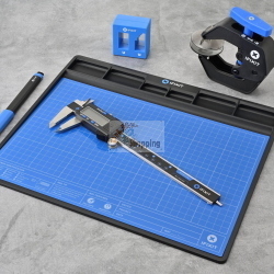 IFixit Repair Business Toolkit kit riparazione elettronica completo 30 strumenti