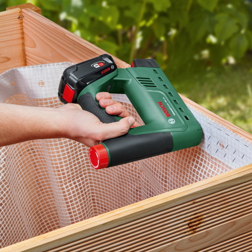 Bosch UNIVERSALTACKER 18V-14 graffatrice a batteria