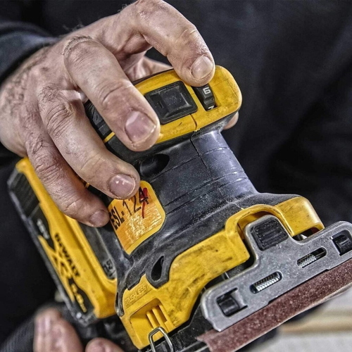 DeWalt DCW200N levigatrice a foglio 108x115mm 18V solo corpo