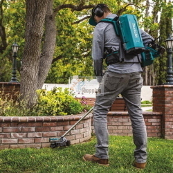 Makita 191A59-5 zaino batteria 18V Li-Ion solo corpo con 2 adattatori