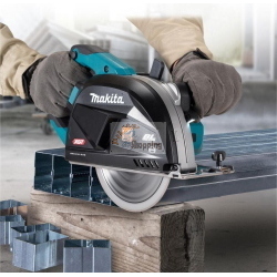 Makita CS002GZ sega circolare a batteria 185 mm 3500 rpm solo corpo 40V