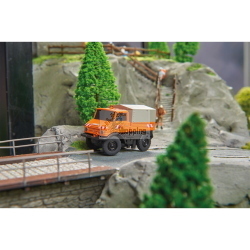 CARSON 1:16 DEUTZ-FAHR TRACTOR 8280 TTV 100% RTR MOD. 500907704 EAN 4005299016646