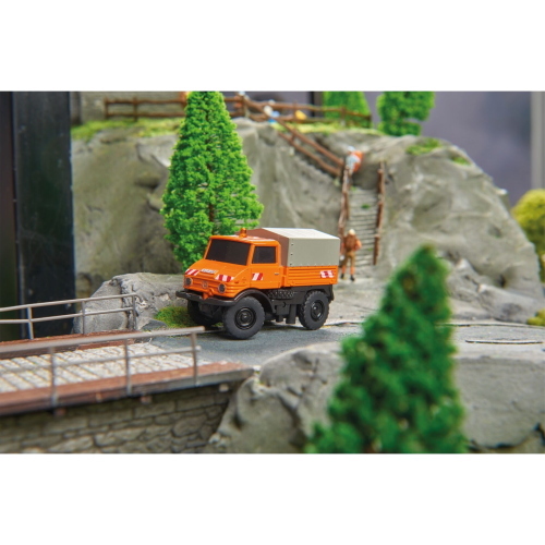 CARSON 1:16 DEUTZ-FAHR TRACTOR 8280 TTV 100% RTR MOD. 500907704 EAN 4005299016646