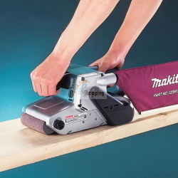 Makita 9404J Levigatrice a nastro 100 x 610 mm 1010 W in Makpac