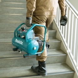 Makita AC001GZ Compressore XGT 40V Max 9,3 bar solo corpo macchina