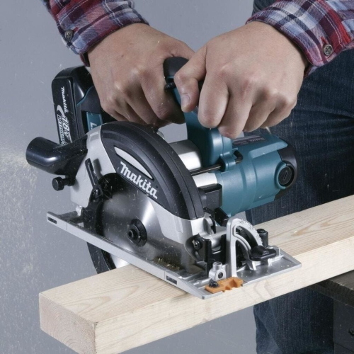Makita DHS630Z sega circolare a batteria 18 V, lama 165 mm, corpo macchina