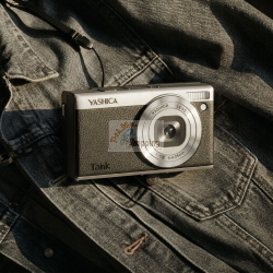 YASHICA TANK COMPACT SCHWARZ MOD. YAS-DGCMTK-BK EAN 4582712711291