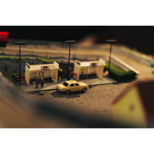 CARSON 1:87 M-B 200/8 TAXI 2,4G 100% RTR MOD. 500504171 EAN 4005299017742