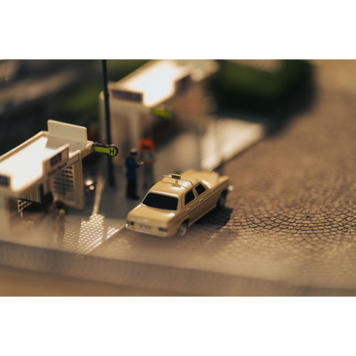 CARSON 1:87 M-B 200/8 TAXI 2,4G 100% RTR MOD. 500504171 EAN 4005299017742