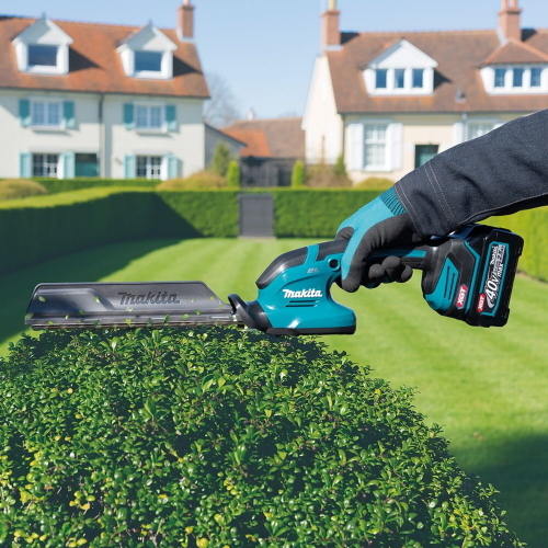 Makita UH023GZ - Tagliasiepi a batteria 40 V, lama 20 cm, solo corpo