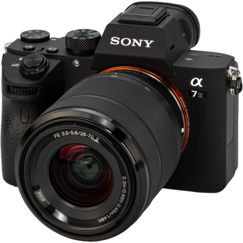 Sony Alpha 7 III bundle ILCE-7M3B + SEL28702 con obiettivo FE 28-70 mm F3.5-5.6 OSS II
