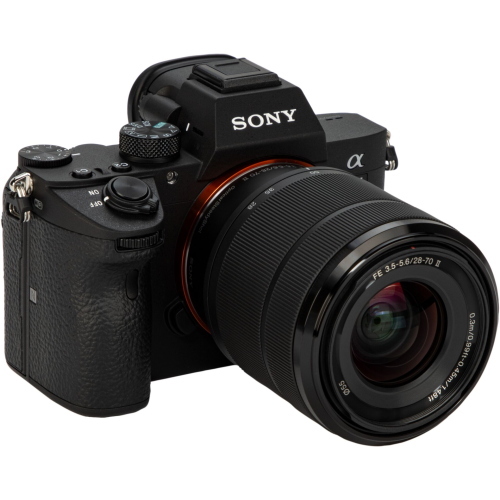 Sony Alpha 7 III bundle ILCE-7M3B + SEL28702 con obiettivo FE 28-70 mm F3.5-5.6 OSS II