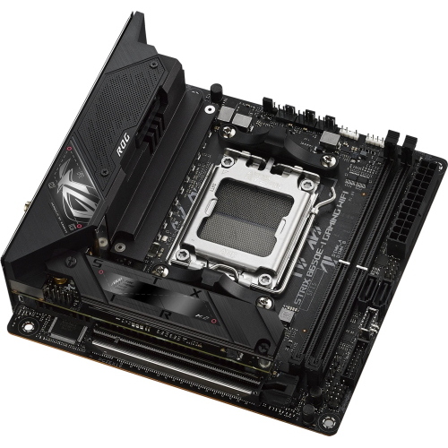 ASUS ROG STRIX B650E-I GAMING WIFI 90MB1BI0-M0EAY0 scheda madre Mini-ITX AM5 con PCIe 5.0